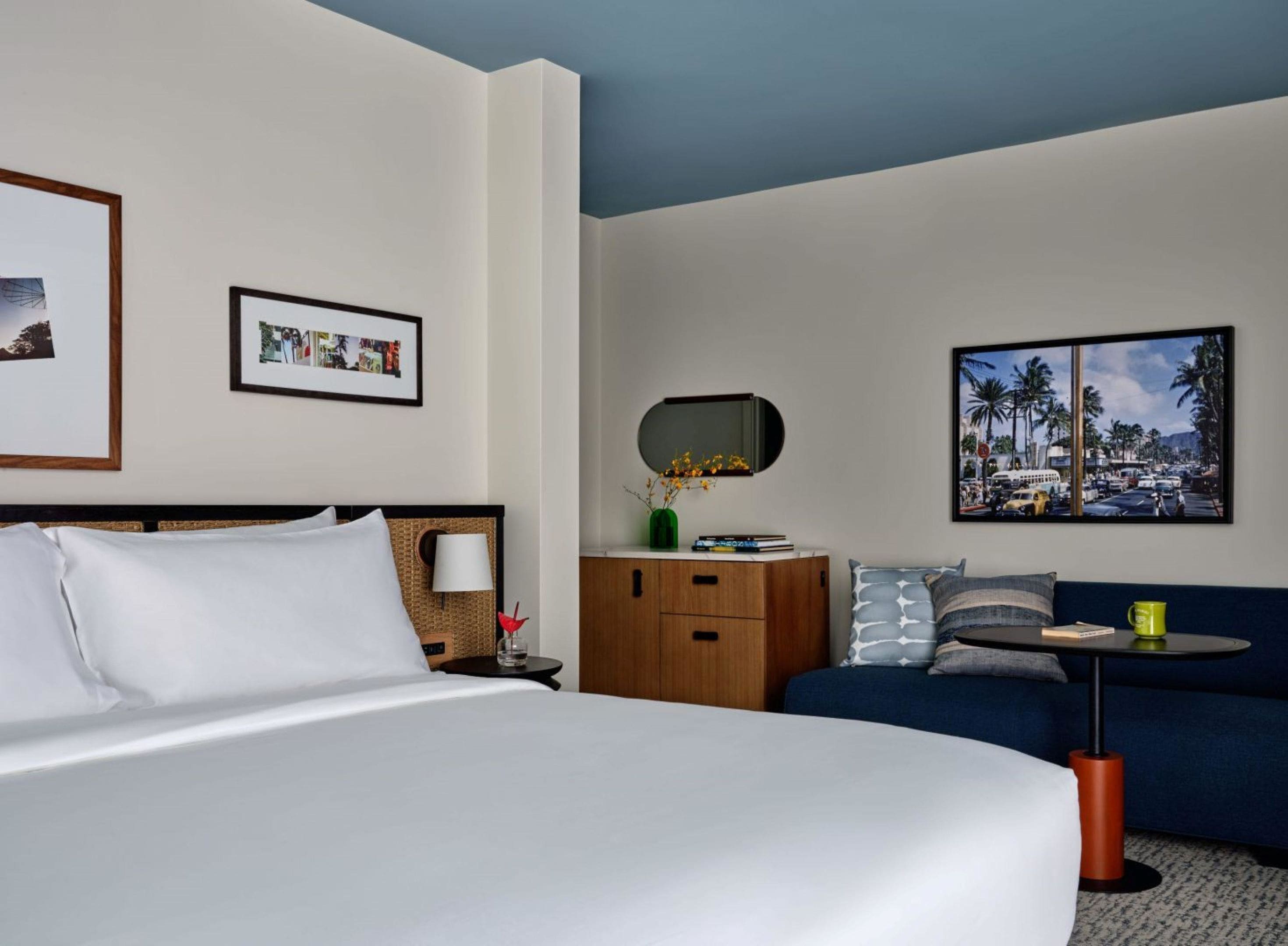Chambre Prestige, 1 très grand lit, balcon | Literie de qualité, lit avec matelas à plateau-coussin, coffre-fort