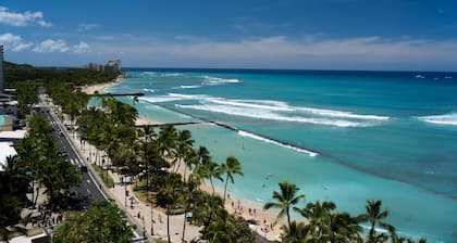 Aqua Aloha Surf Waikiki