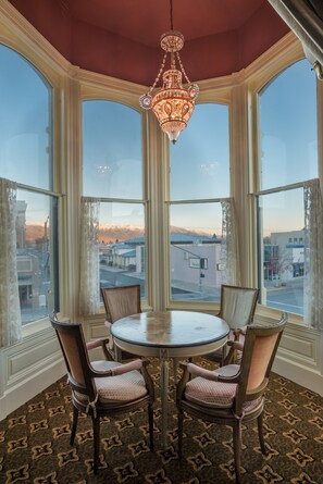 Jacuzzi Suite | 客房景觀