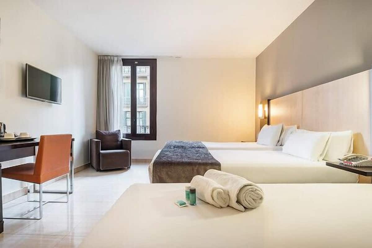 Minibar, in-room safe, desk, blackout drapes