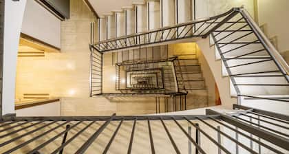 Hotel ILUNION Almirante