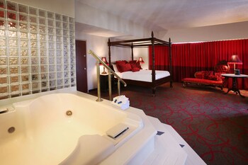 Honeymoon Suite | Premium bedding, in-room safe, individually decorated at The Claridge Hotel