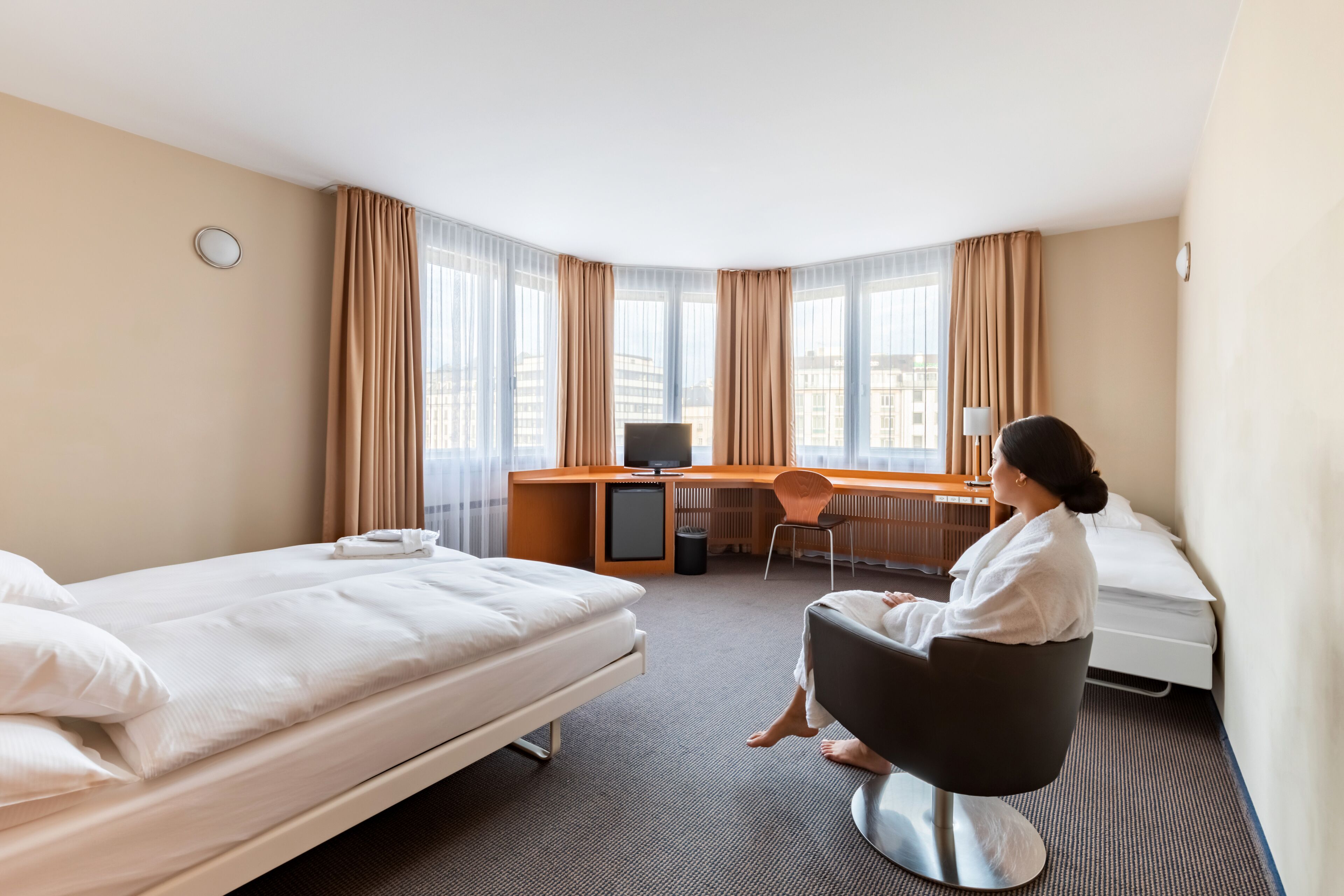 minibar, in-room safe, desk, soundproofing