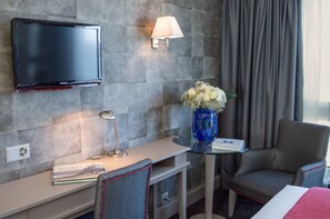 Executive Room | 1 bedroom, hypo-allergenic bedding, minibar, in-room safe
