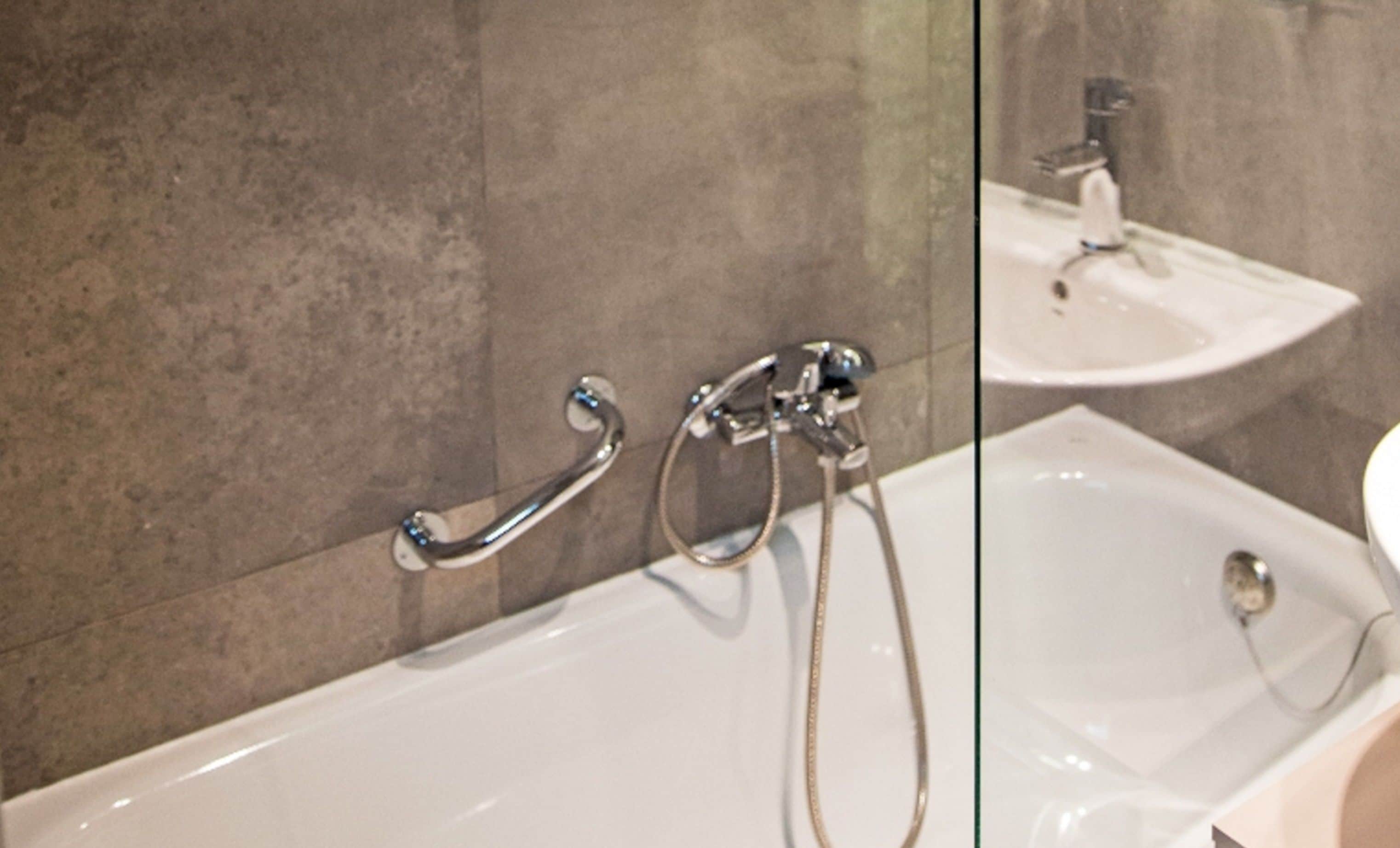 Foto - Drake Longchamp