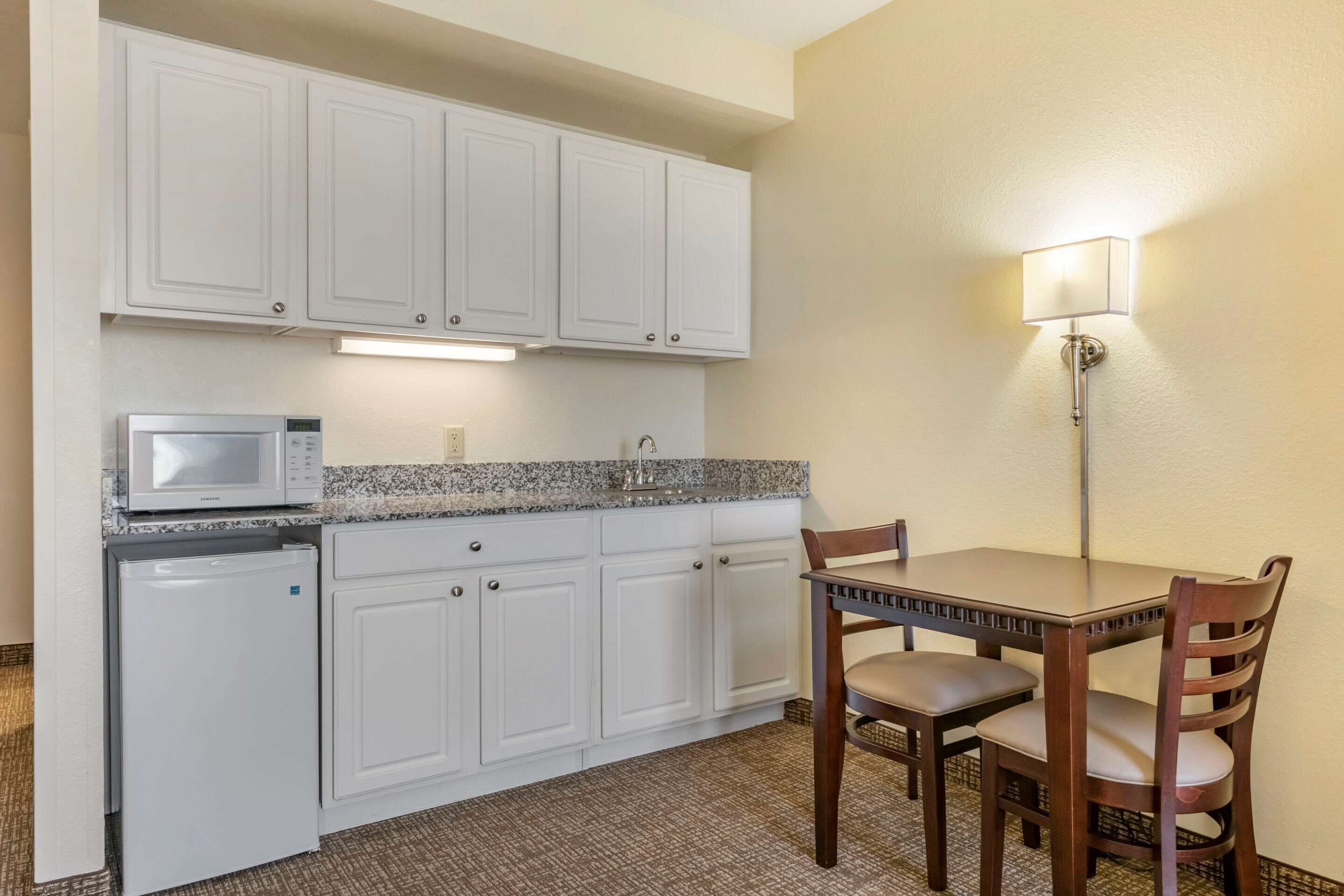 Foto - Comfort Suites Maingate East