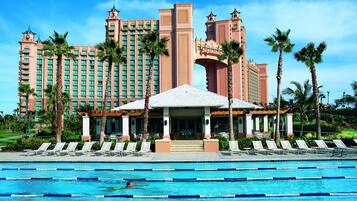 Exercise/lap pool