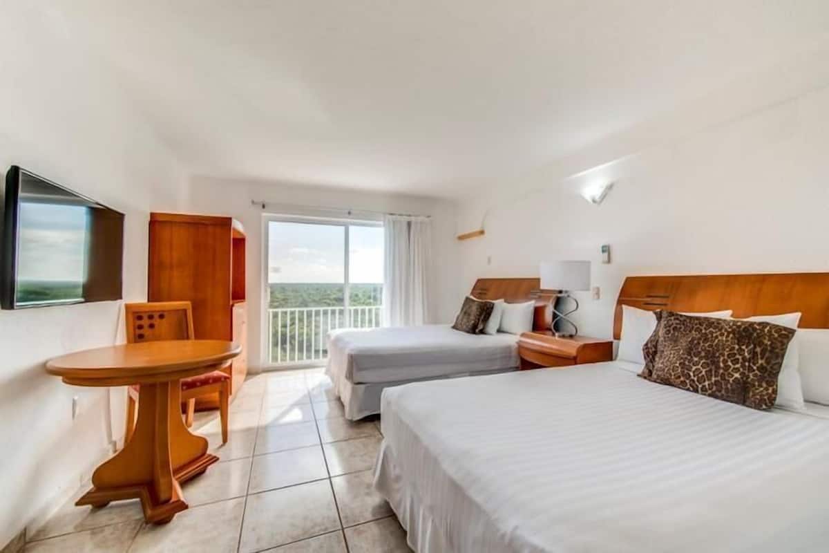 Cofres nos quartos, individualmente decorados