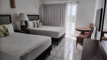 Cofres nos quartos, individualmente decorados