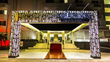 Entrada de la propiedad