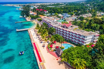 Grand Decameron Montego Beach, A Trademark All-Inclusive Resort
