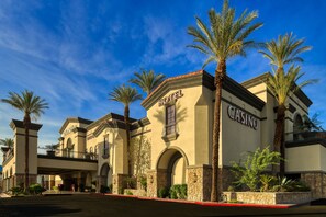 Fachada de la propiedad