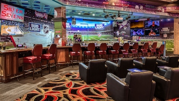 2 bars/lounges, sports bar at Silver Sevens Hotel & Casino