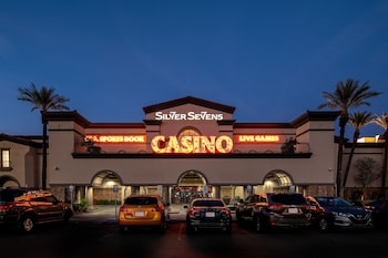 Hotel exterior and entrance at Silver Sevens Hotel & Casino
