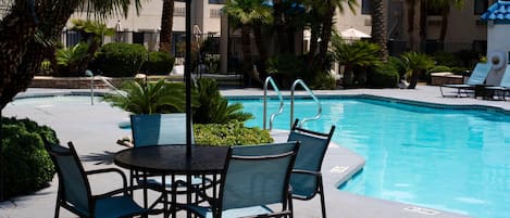 Piscine extérieure