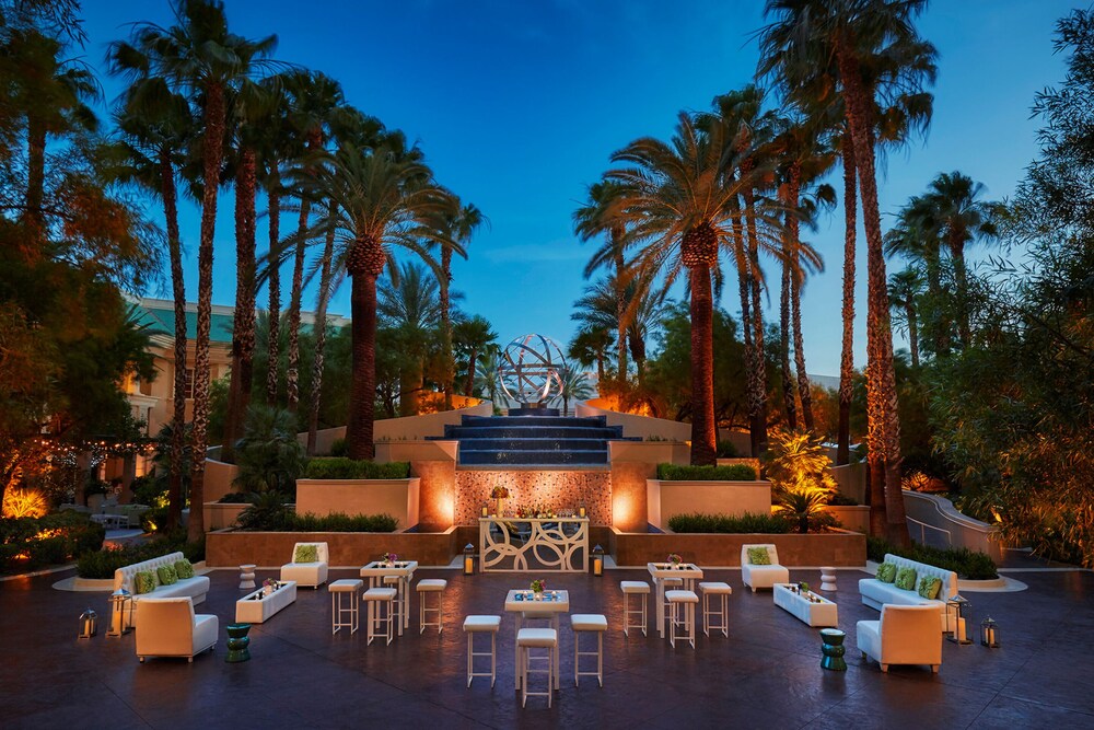 Four Seasons Hotel Las Vegas by null