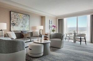 Penthouse, 1 King Bed (Suite) | Living area