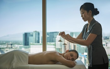 Couples treatment rooms, body treatments, hot stone massages at Four Seasons Hotel Las Vegas