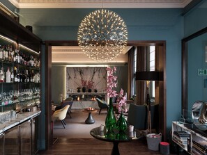 Lobby-Lounge