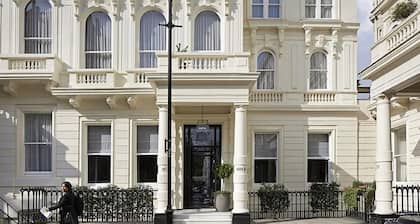 The Lancaster Hotel