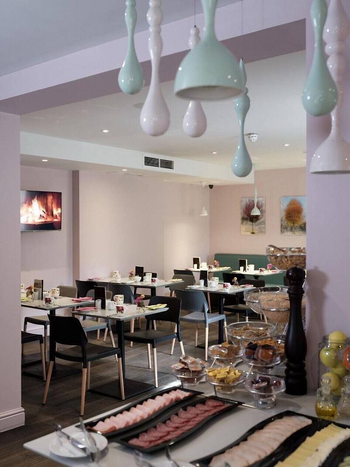 Photo - The Lancaster Hotel