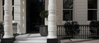 The Lancaster Hotel