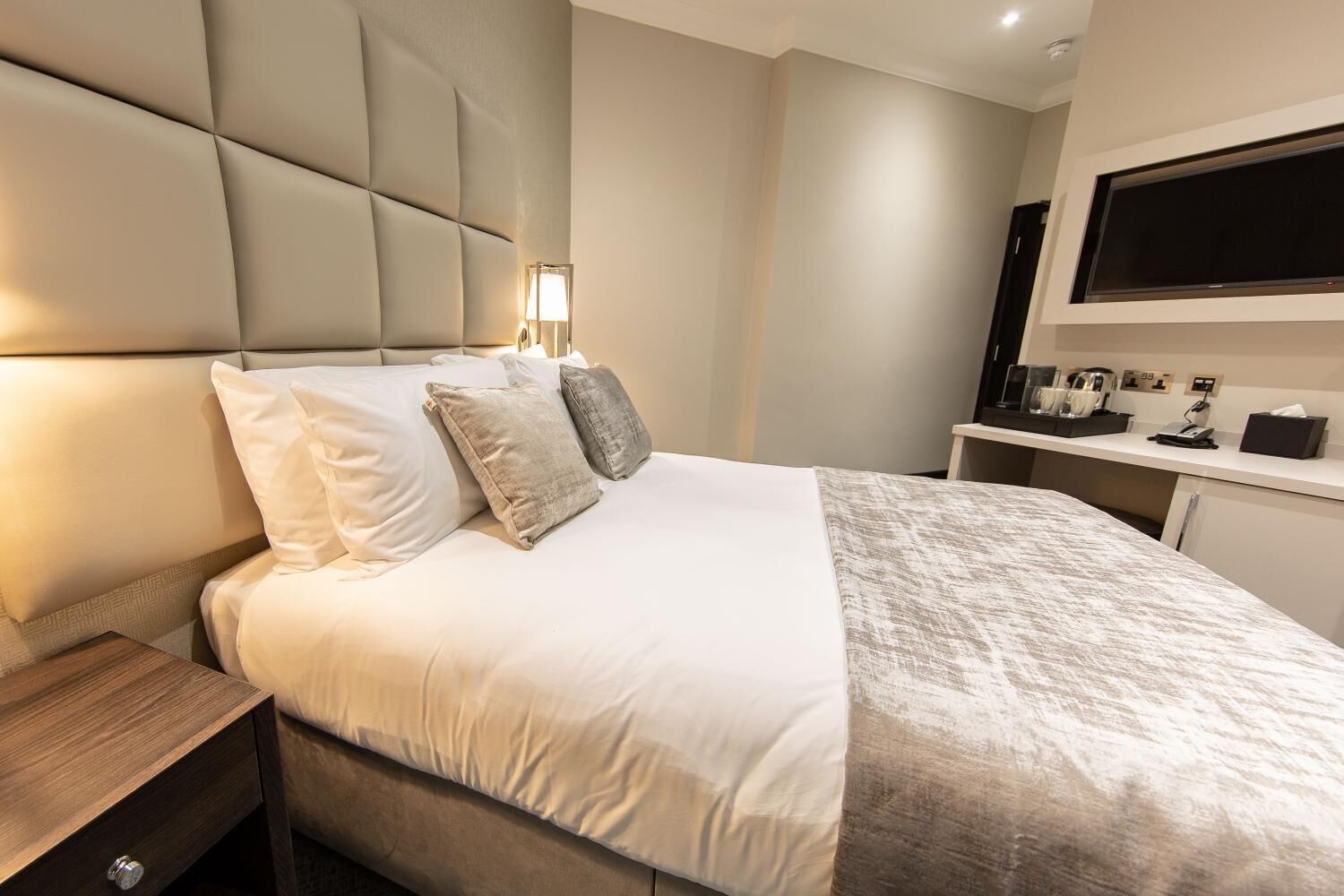 Zimmersafe, individuell dekoriert, individuell eingerichtet