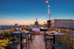Rooftop bar
