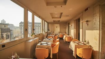 Petit déjeuner buffet compris tous les jours