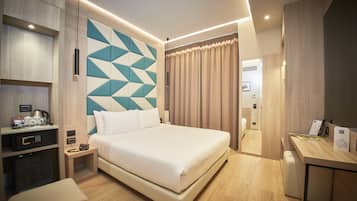 Minibar, Zimmersafe, Schreibtisch, kostenloses WLAN