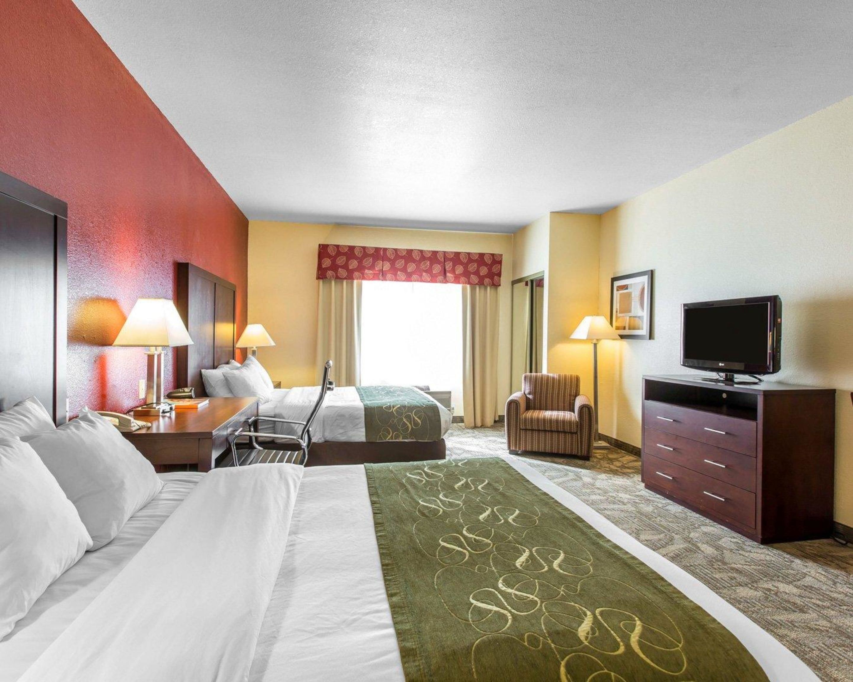 suite, 2 queen beds, accessible, non smoking (roll in shower) | premium bedding, pillow-top beds, in-room safe, desk