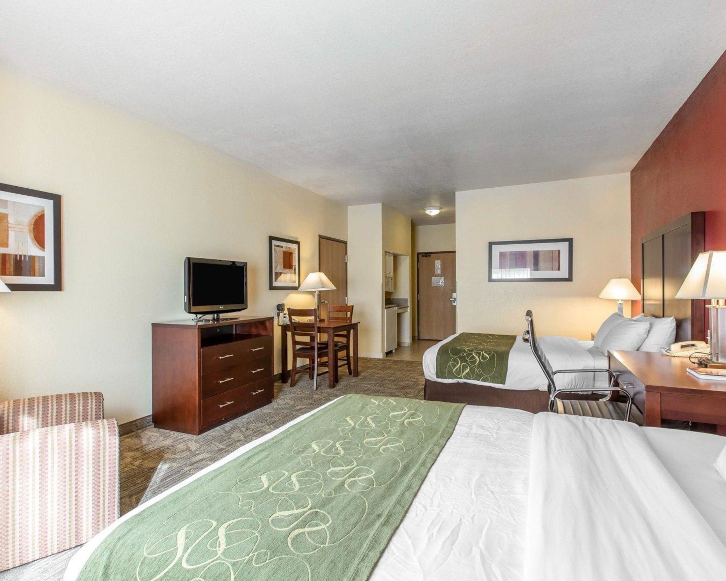 suite, 2 queen beds, accessible, non smoking (roll in shower) | premium bedding, pillow-top beds, in-room safe, desk