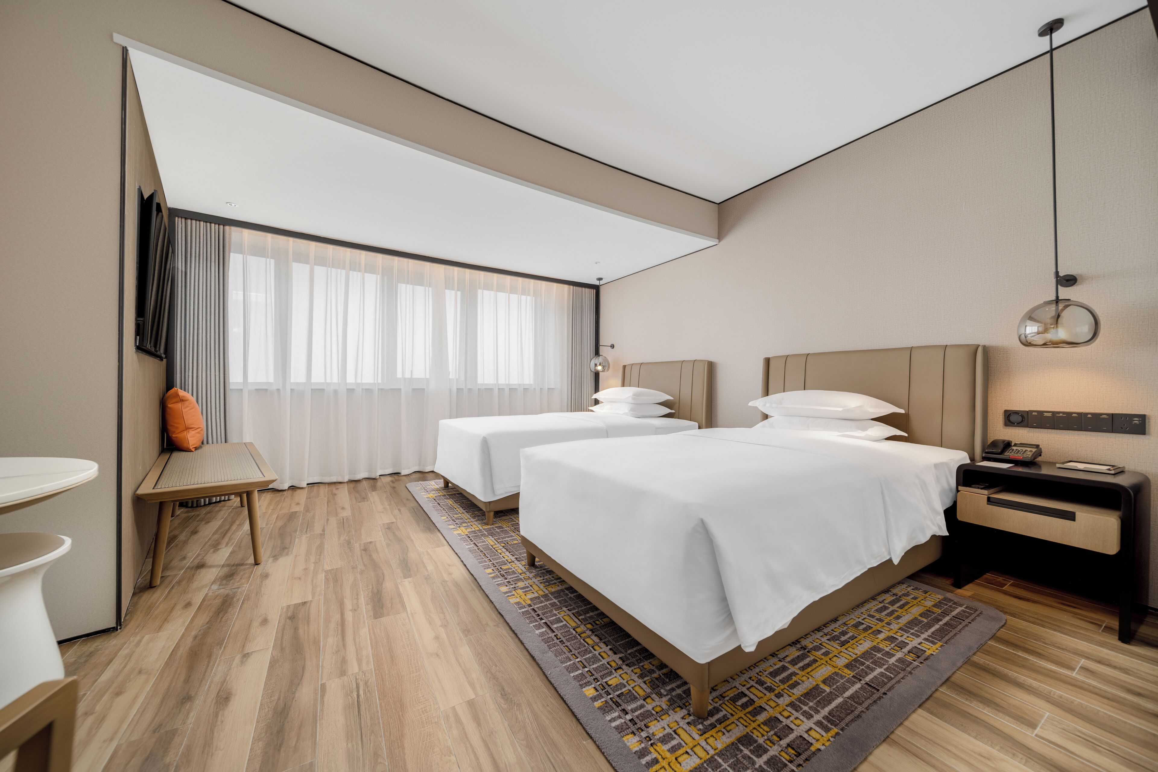 executive room, 2 single beds | 1 bedroom, minibar, in-room safe, desk