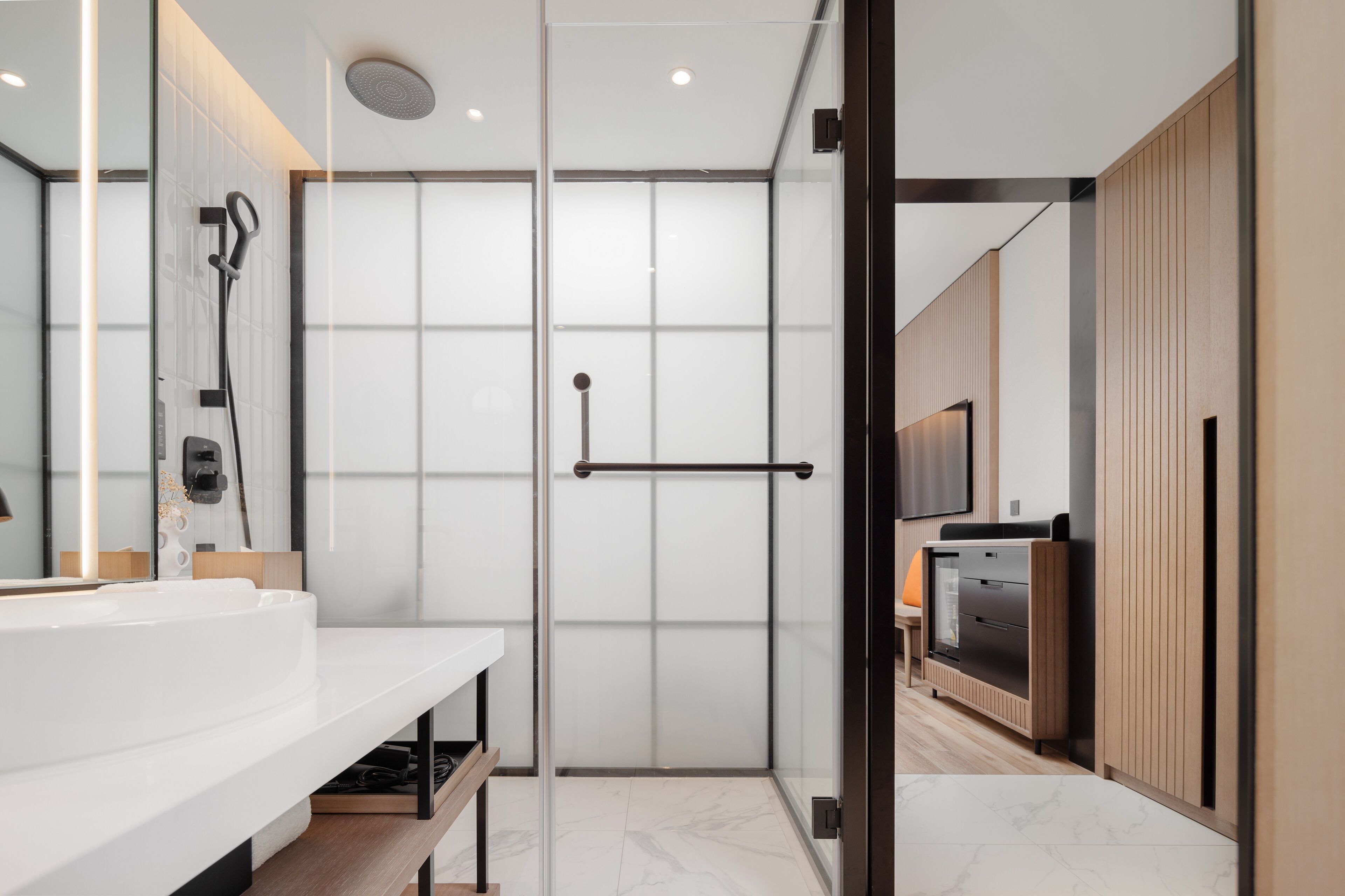 deluxe twin | bathroom | free toiletries, hair dryer, bathrobes, slippers