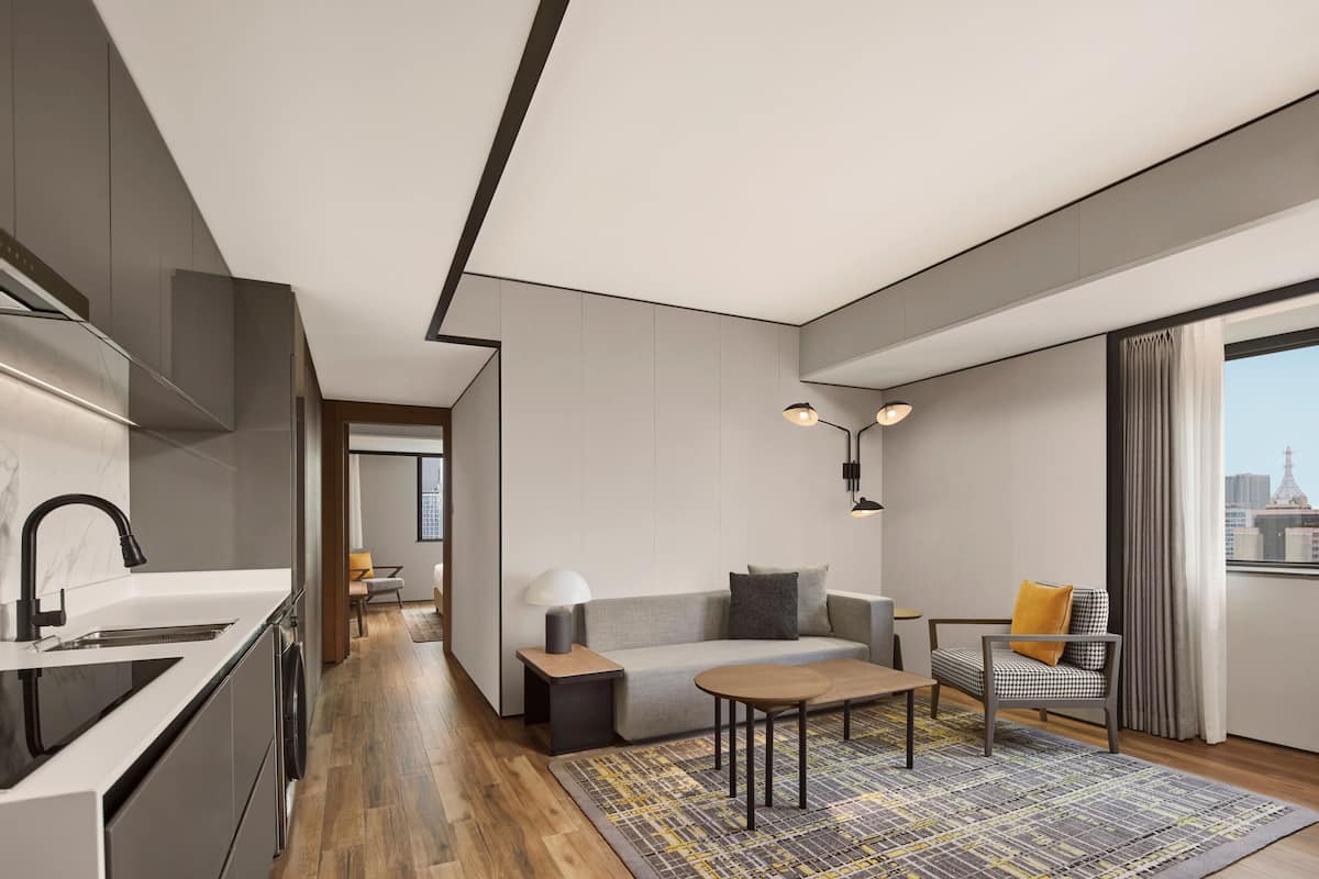 1 bedroom, minibar, in-room safe, blackout curtains