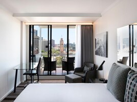 Balcony Room, 1 Queen Bed, City View | Premium bedding, minibar, in-room safe, desk