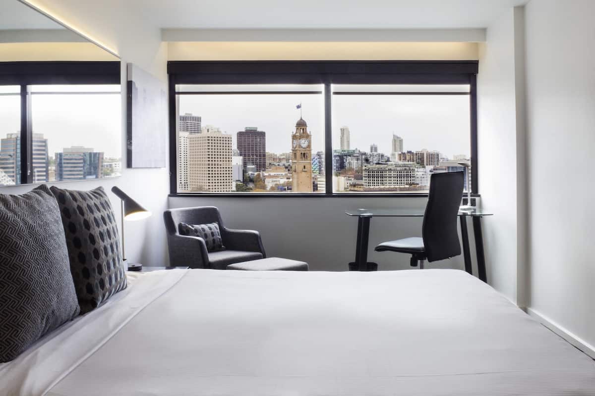 Superior-Zimmer, 1 King-Bett, Stadtblick