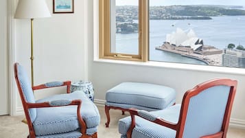 Penthouse, 2 Bedrooms, City View (Non-refurbished)