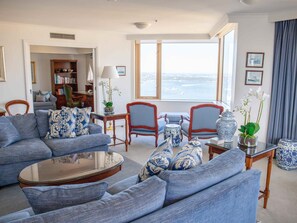 펜트하우스 (Non-refurbished) | 미니바, 객실 내 금고, 암막 커튼, 다리미/다리미판