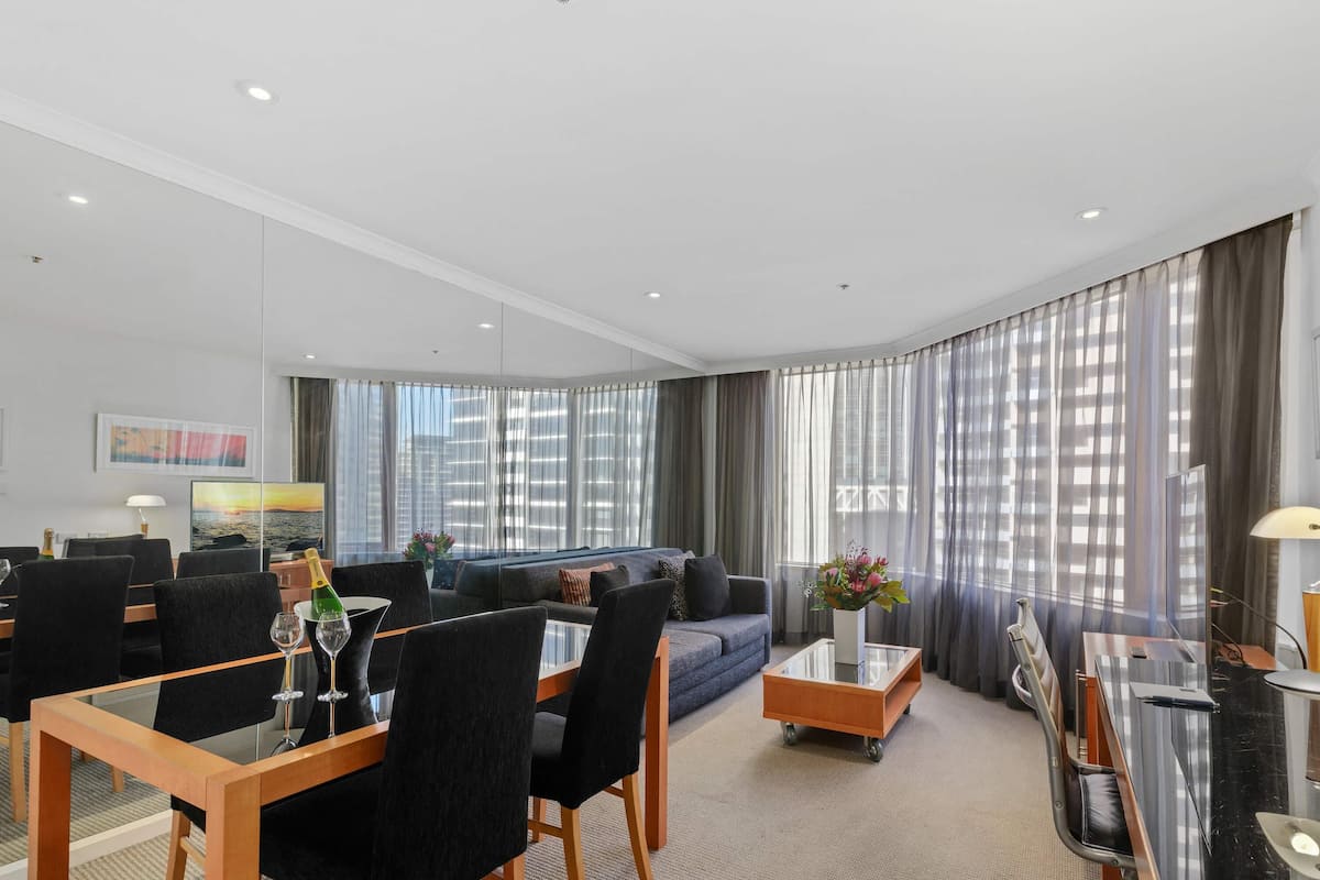 Deluxe Apartment Suite, 1 Bedroom, City View (Non-refurbished)