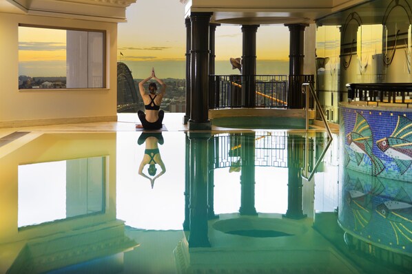 Indoor pool - The Sebel Quay West Suites Sydney (The Rocks)
