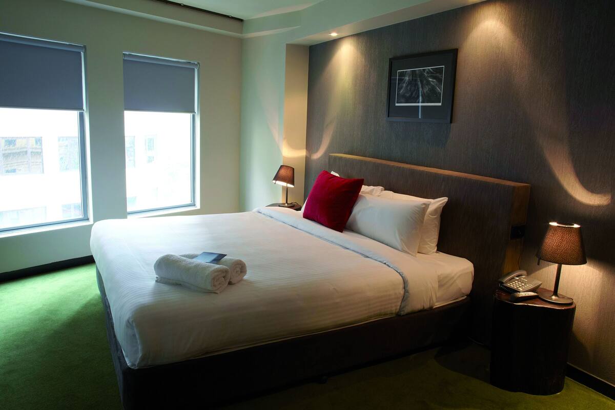 Two Bedroom Loft | Egyptian cotton sheets, premium bedding, pillowtop beds, in-room safe