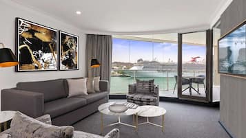 1 bedroom, premium bedding, minibar, in-room safe