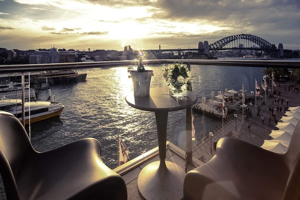 Appartamento, 2 camere da letto, vista porto (Non-refurbi shed) | 1 camera, biancheria da letto di alta qualità, minibar