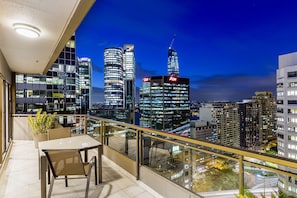 Penthouse Swiss-SuperSuite | Terrace/patio