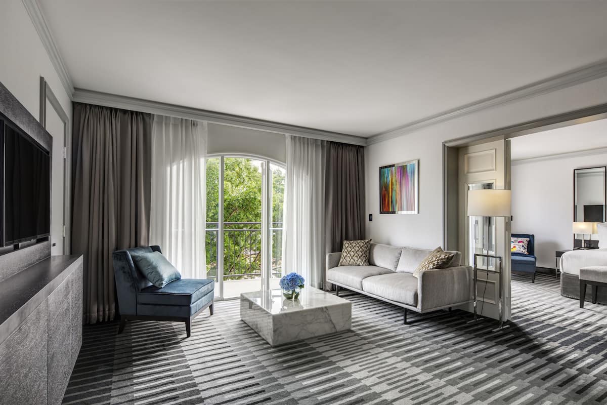 1 bedroom, egyptian cotton sheets, premium bedding, pillow-top beds