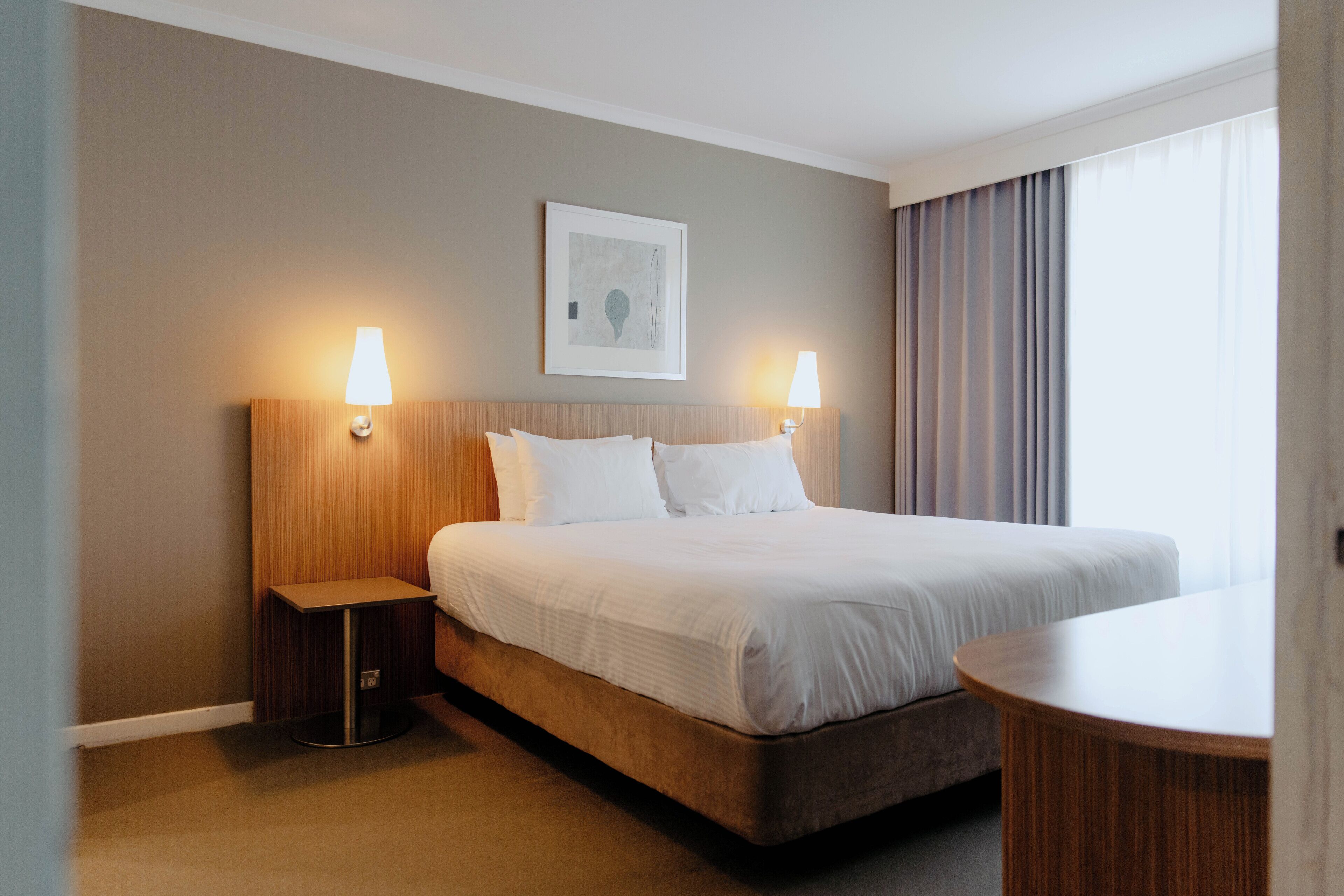 Suite ejecutiva, 1 cama King size y sofá cama (Spa) | Caja de seguridad en la habitación, muebles diferentes y escritorio 