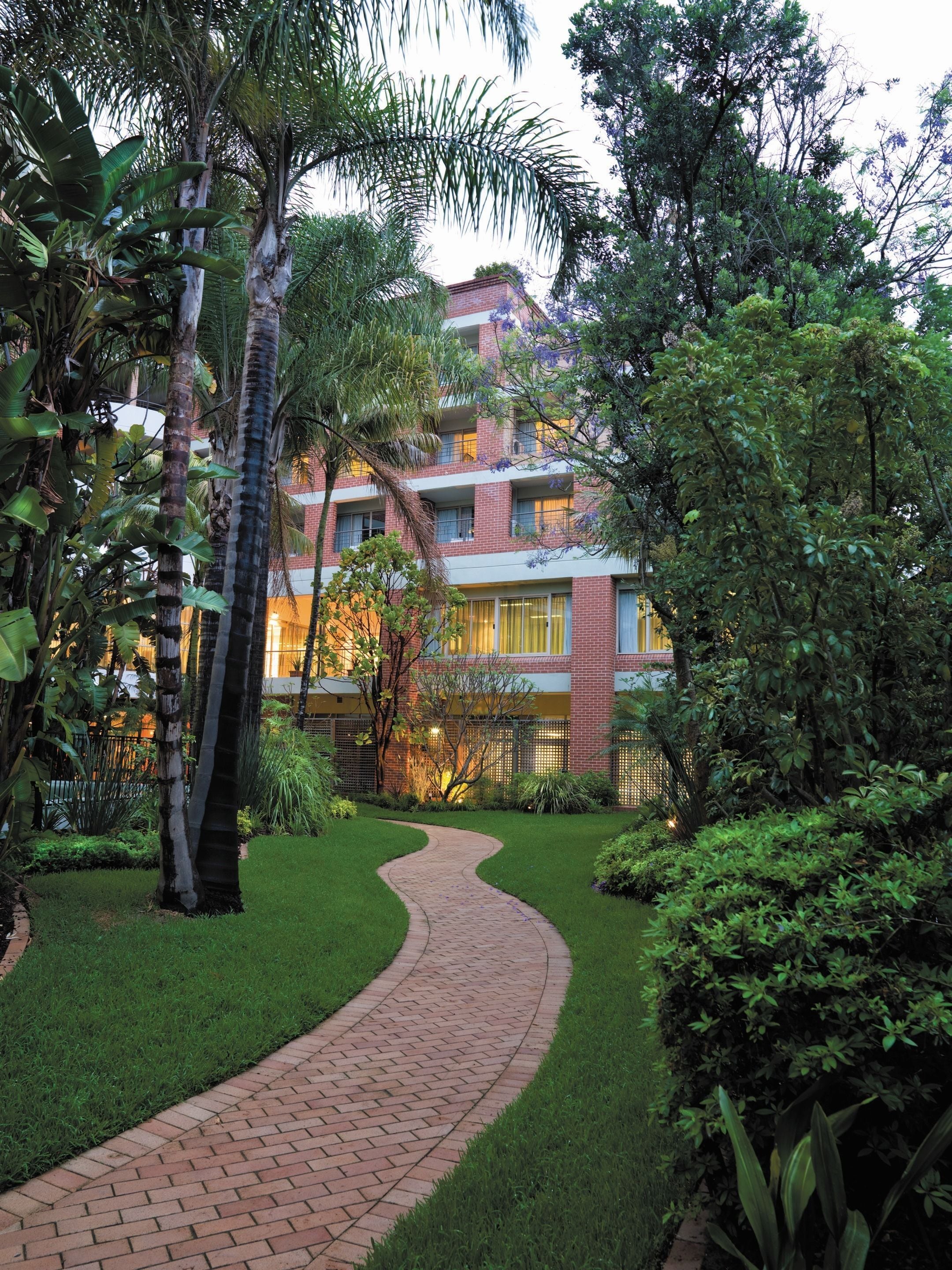 Adina Apartment Hotel Sydney Surry Hills — image 18