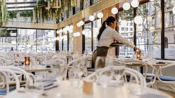 Breakfast, lunch and dinner served