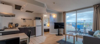 Abbey on Roma Hotel & Apartments